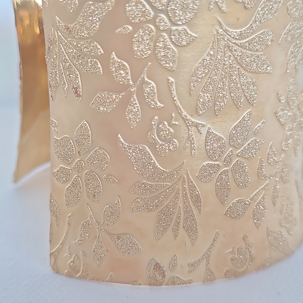 Tocara Karen Gold Tone Floral Wide Cuff Bracelet Statement - Picture 9 of 10